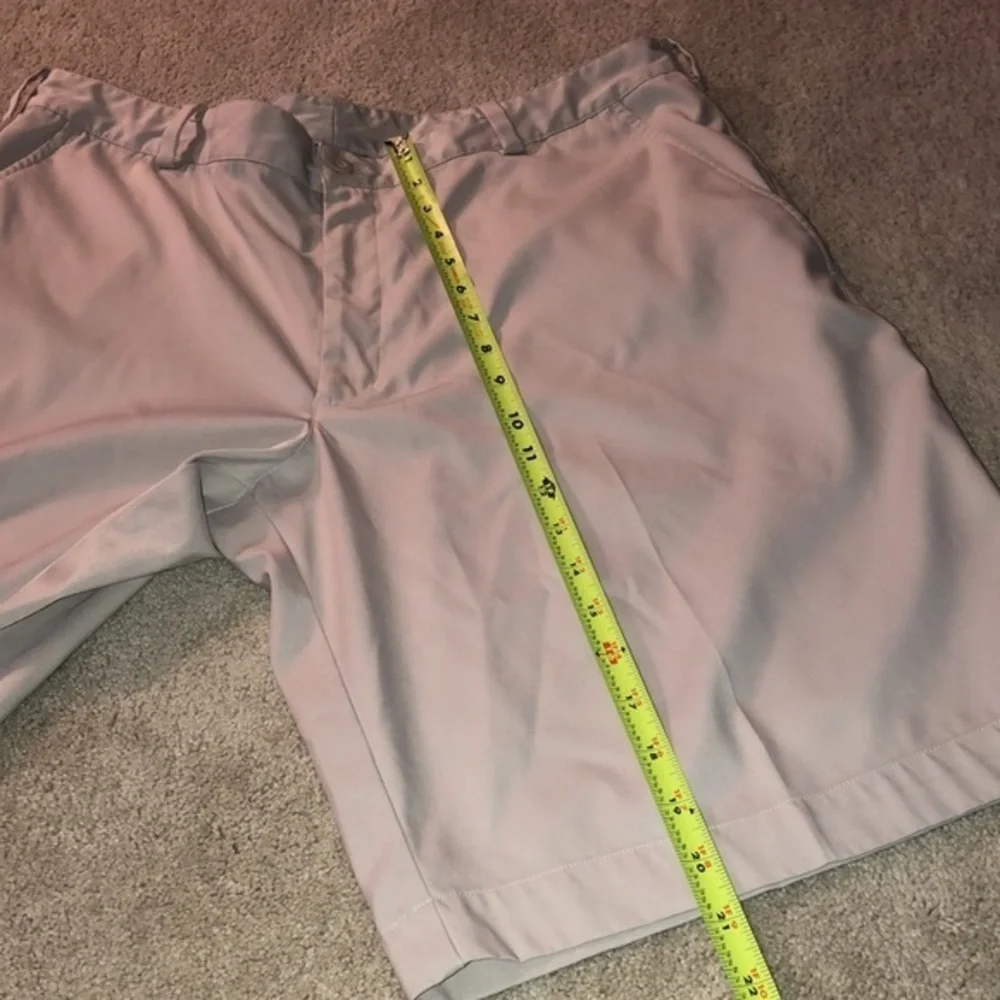Nike Golf Dri-Fit Shorts Khaki  Men’s Size 36‎